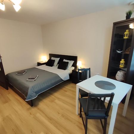 Top Apartamenty Centrum - Metro Rondo Onz Βαρσοβία Εξωτερικό φωτογραφία