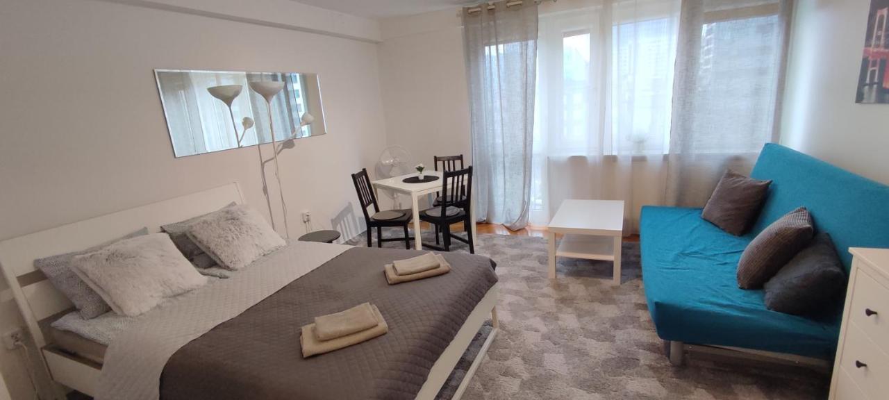 Top Apartamenty Centrum - Metro Rondo Onz Βαρσοβία Εξωτερικό φωτογραφία
